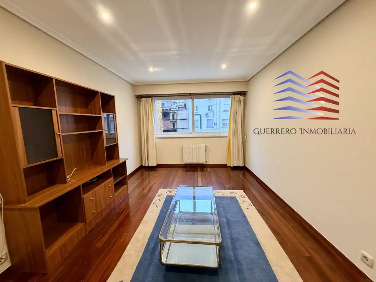 Piso de 85 m² en Ourense