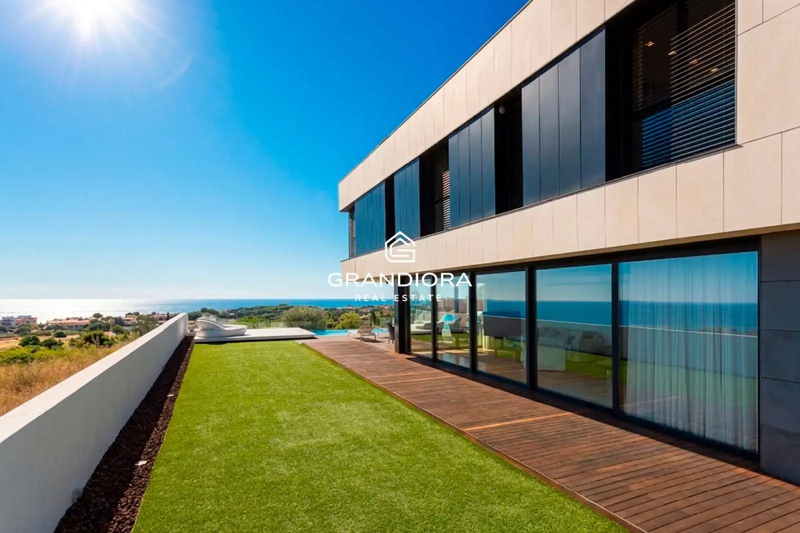 Piso de 450 m² en Población de Arroyo