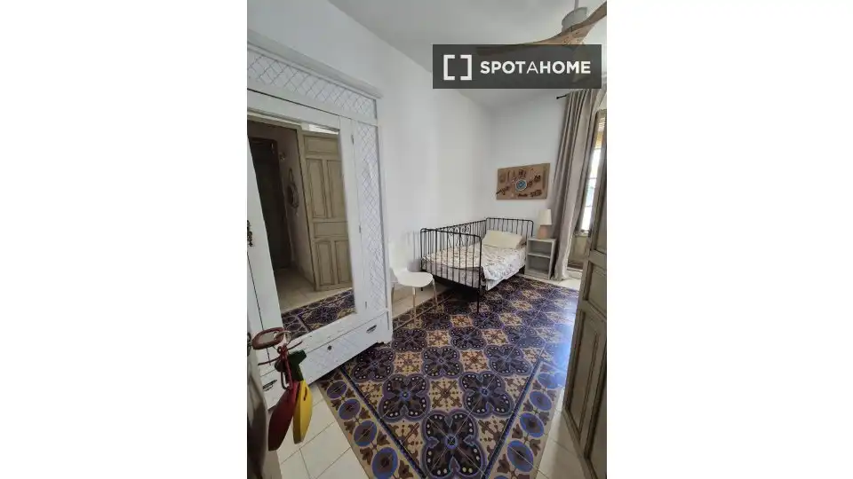 Habitación 104 m², Córdoba