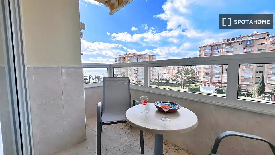 Habitación 64 m², Torrox