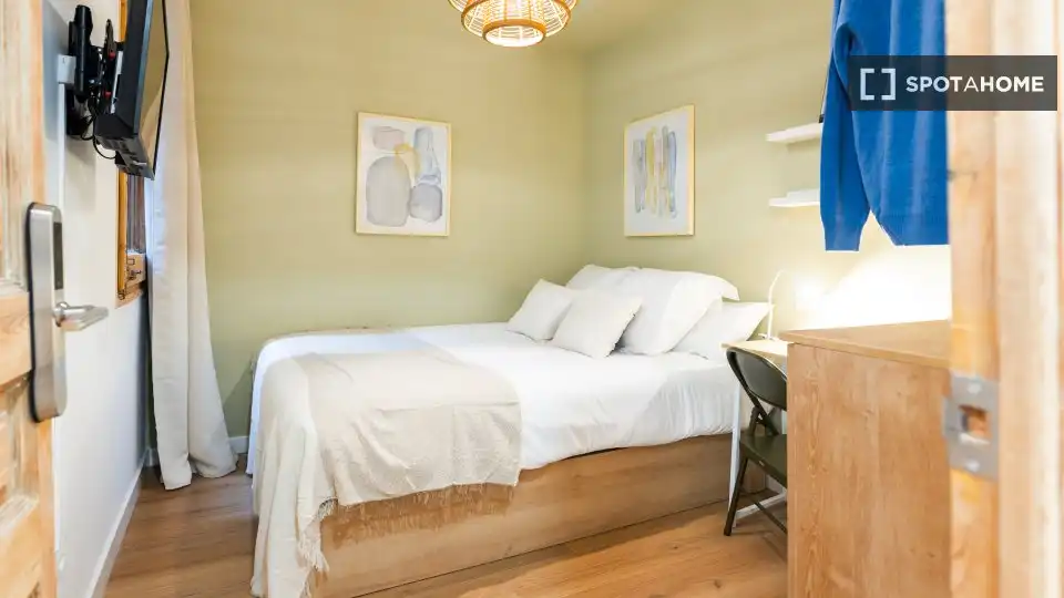 Habitación 75 m², Barcelona
