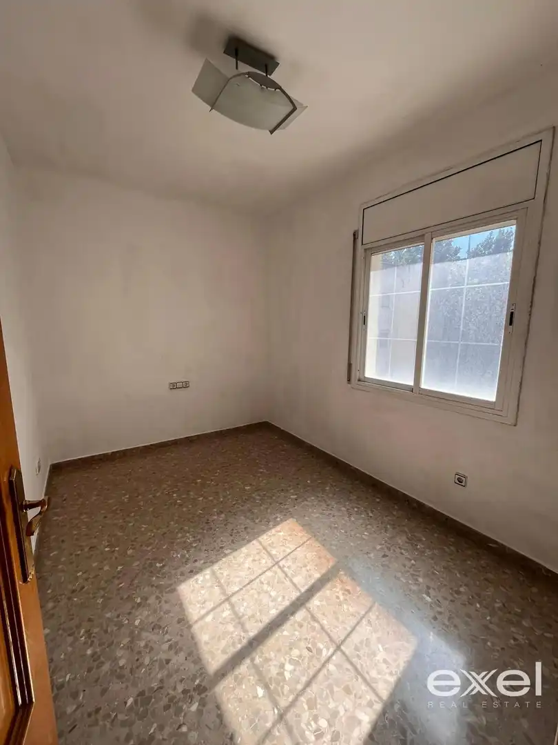 Pis de 110 m² a Cornellà de Llobregat