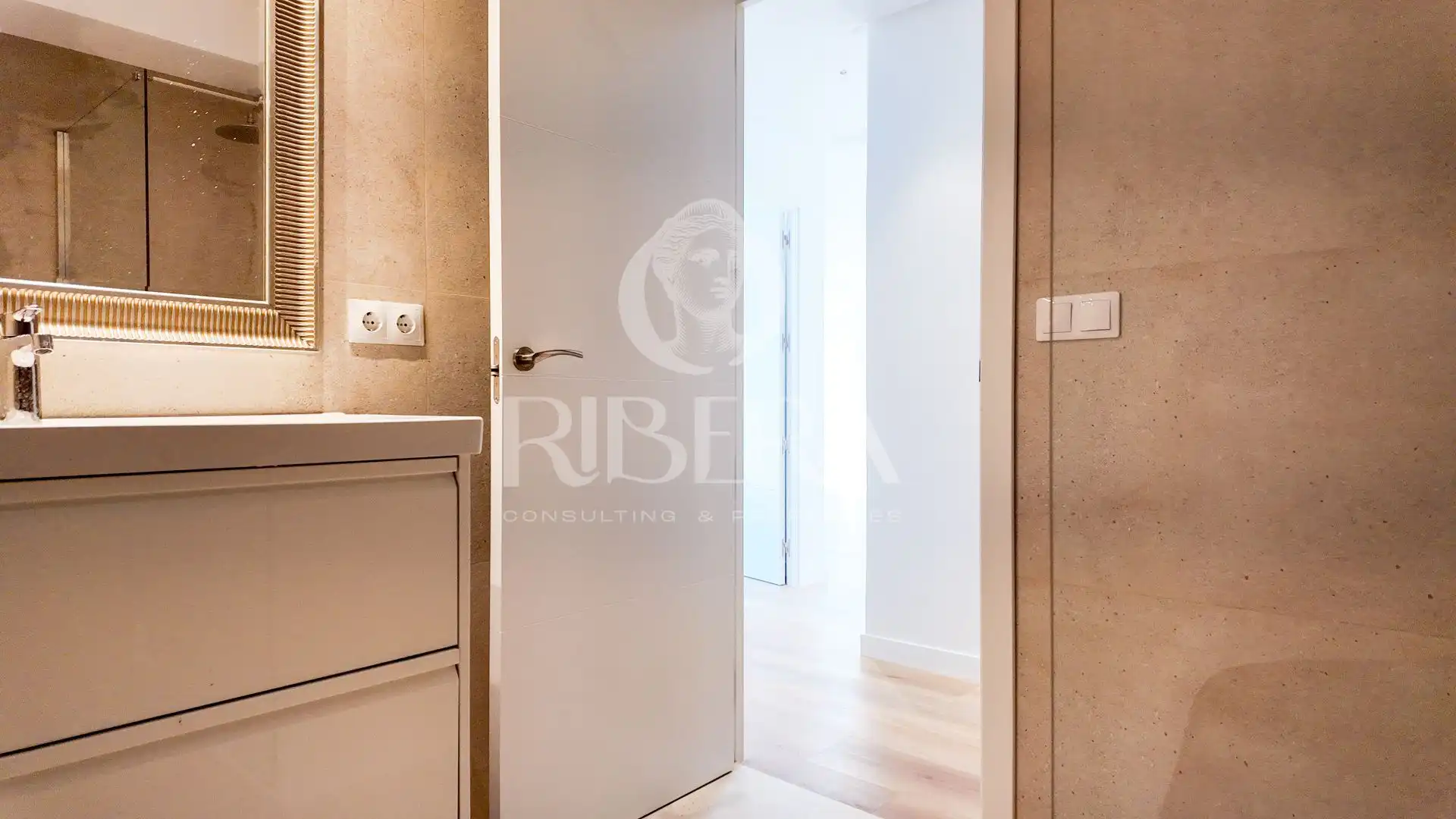 Appartamento 104 m² a Valencia