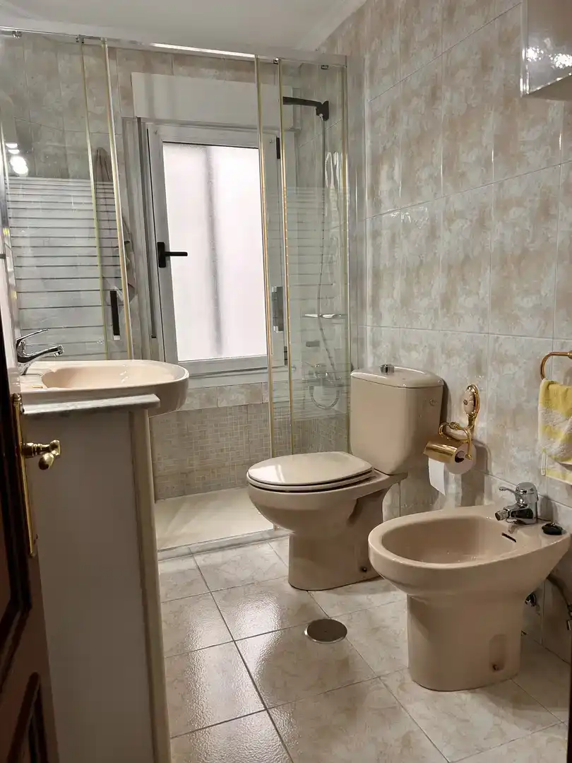 Habitación 83 m², Gijón