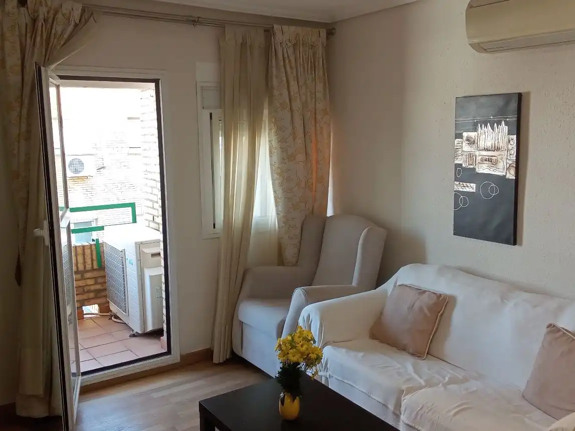 Piso de 80 m² en Sevilla