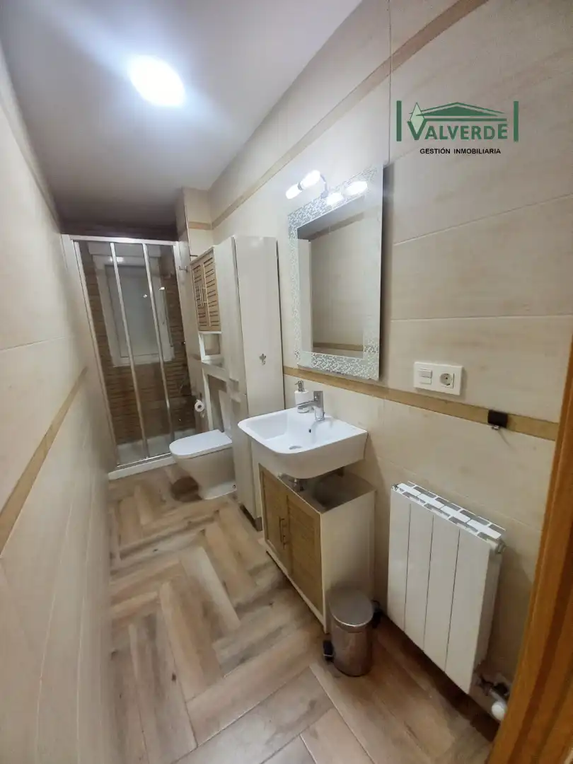 Piso de 85 m² en Granada