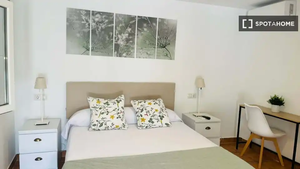 Habitación 1150 m², Casabermeja