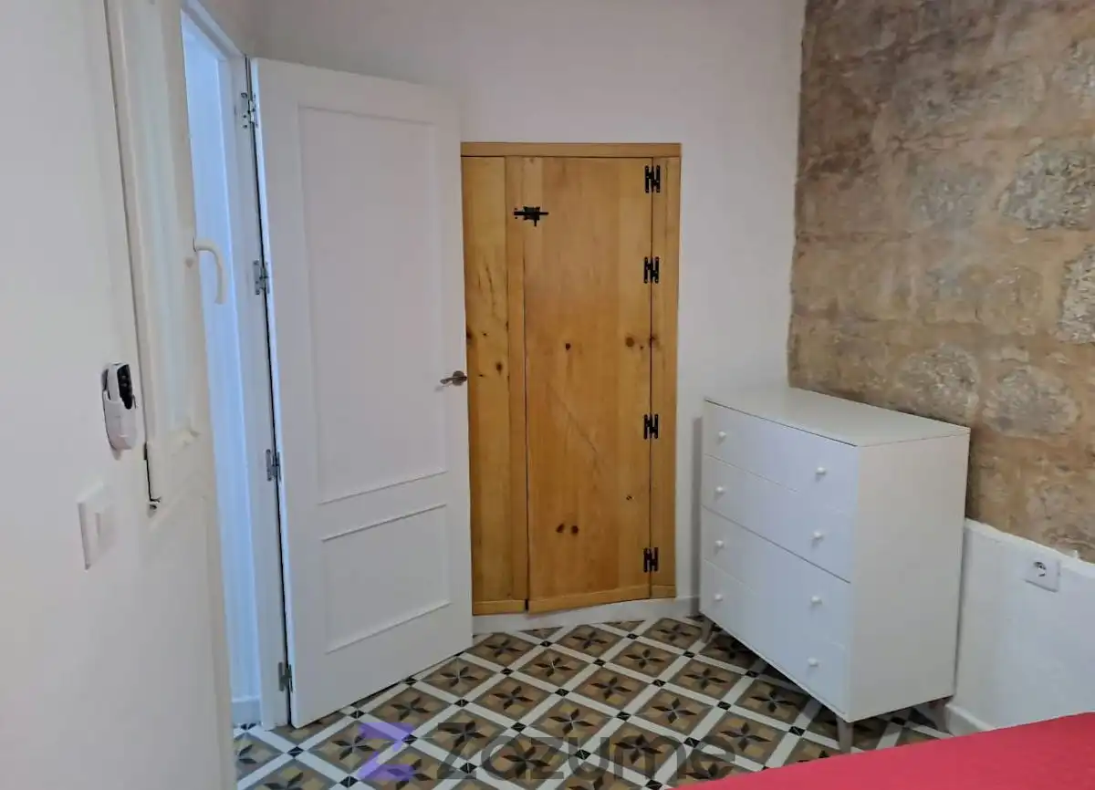 Piso de 90 m² en Linares