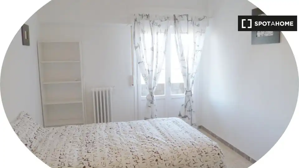 Habitación 160 m², Zaragoza