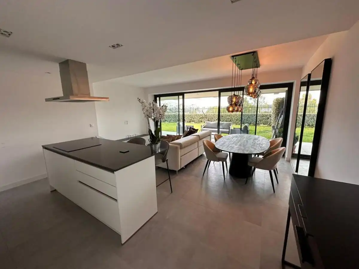 Piso de 130 m² en Estepona