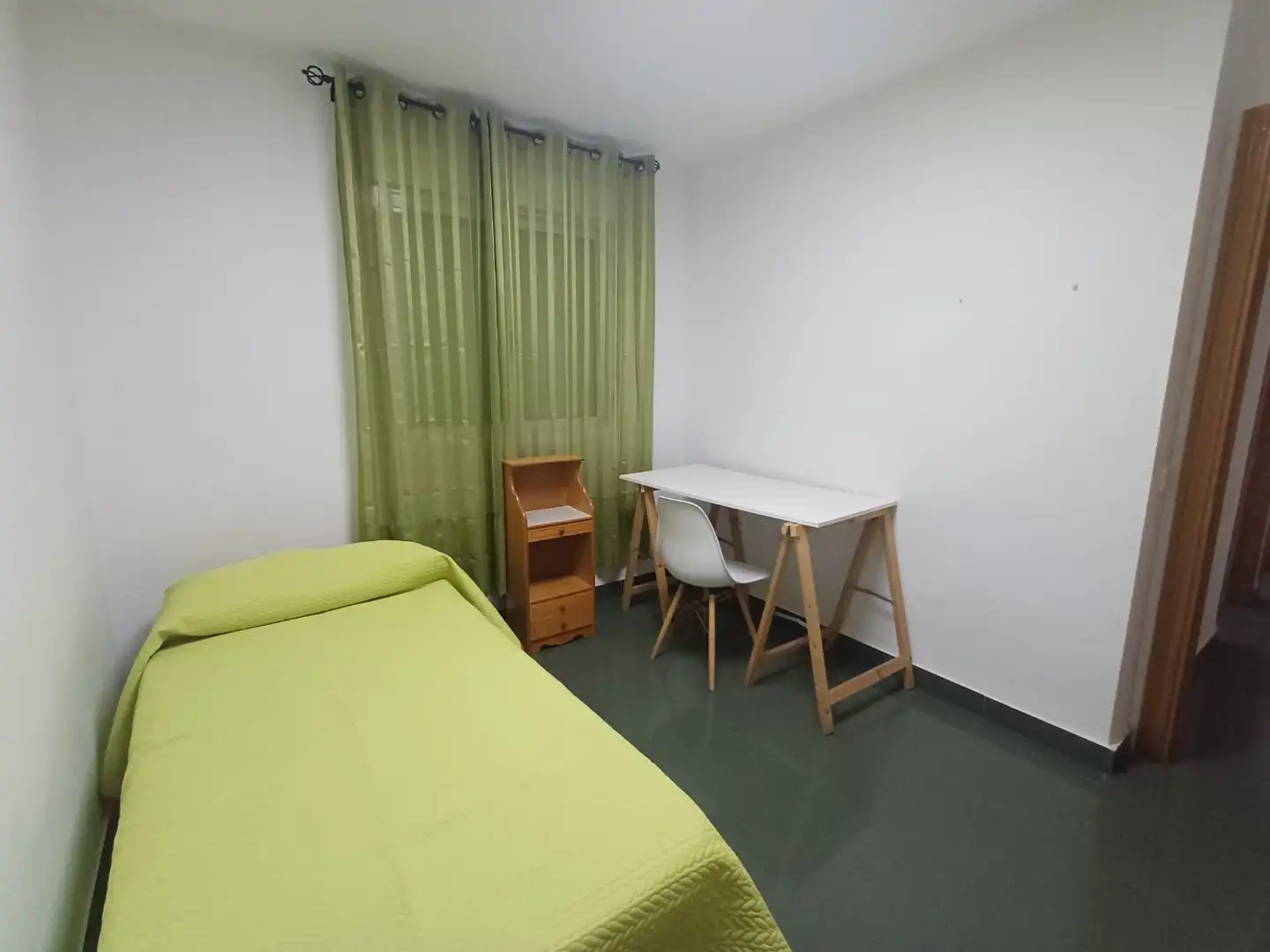 Habitación 120 m², Almería