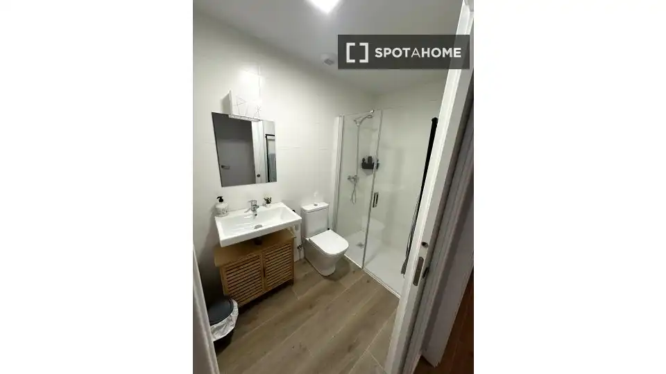 Habitación en alquiler, Pasajes