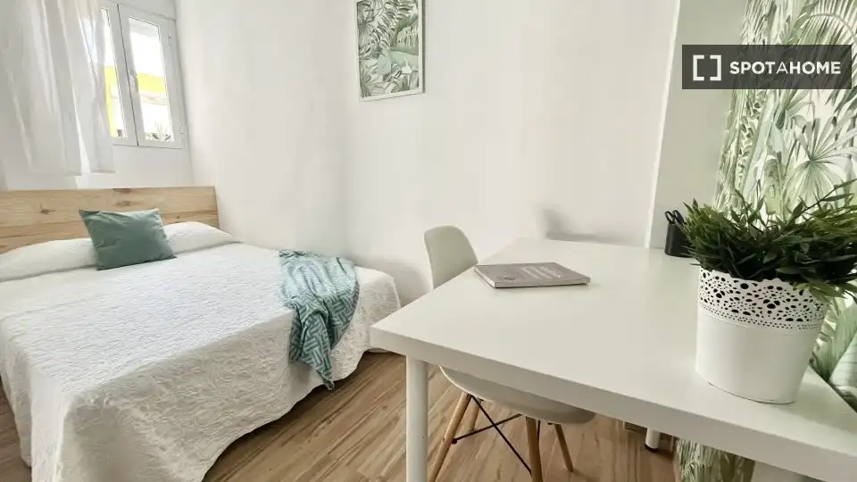 Habitación 81 m², Sevilla