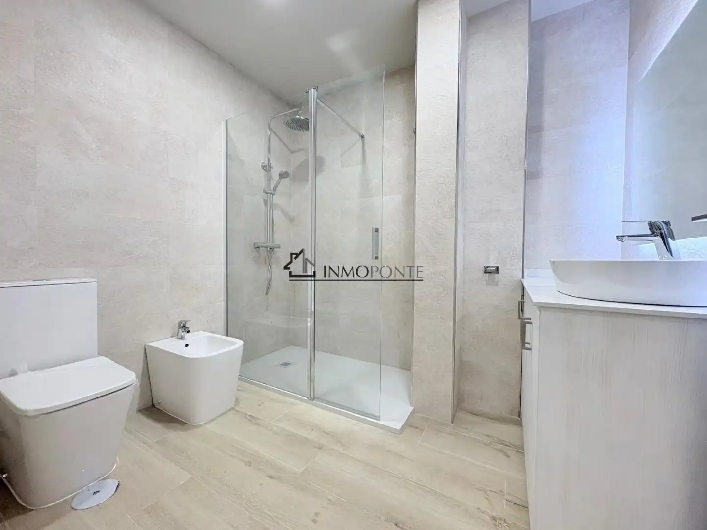 Pis de 110 m² a Pontevedra