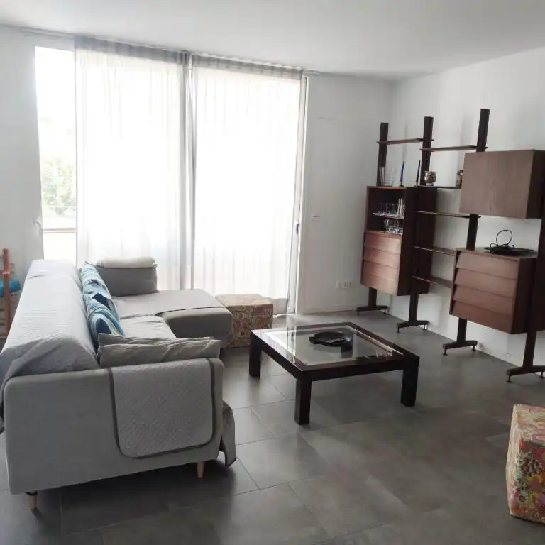 Pis de 85 m² a Badalona