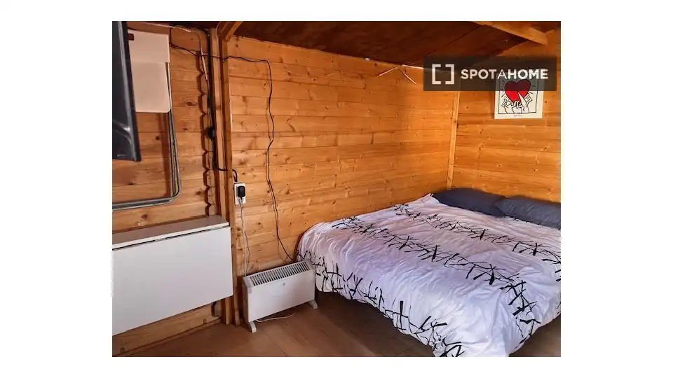 Habitación 16 m², Córdoba