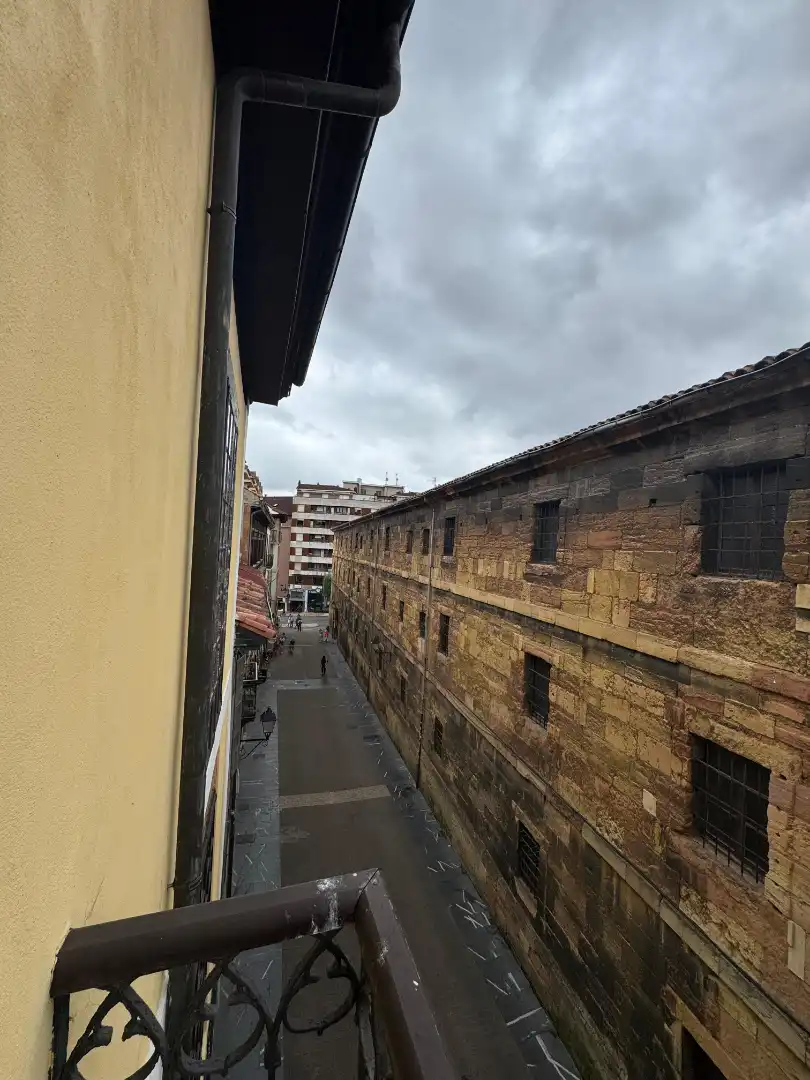 Piso de 98 m² en Oviedo