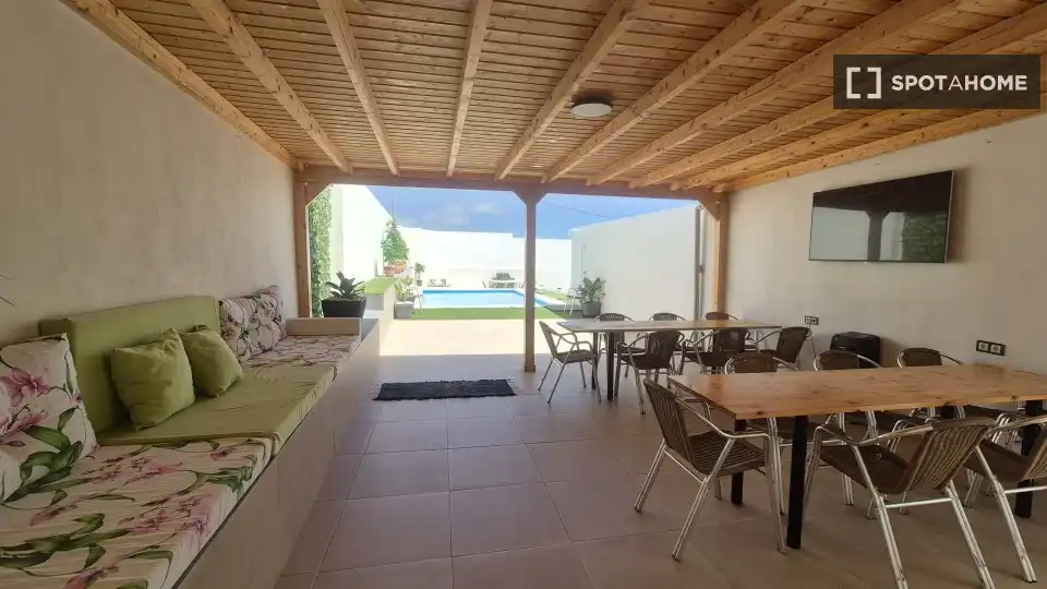 Habitación 575 m², Arafo