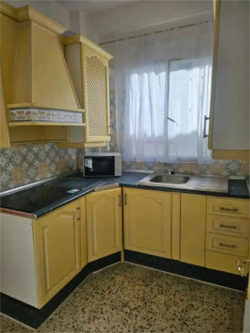Piso de 75 m² en Lucena