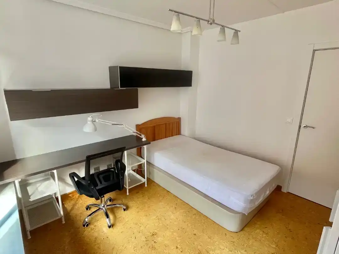 Habitación 100 m², Ponferrada