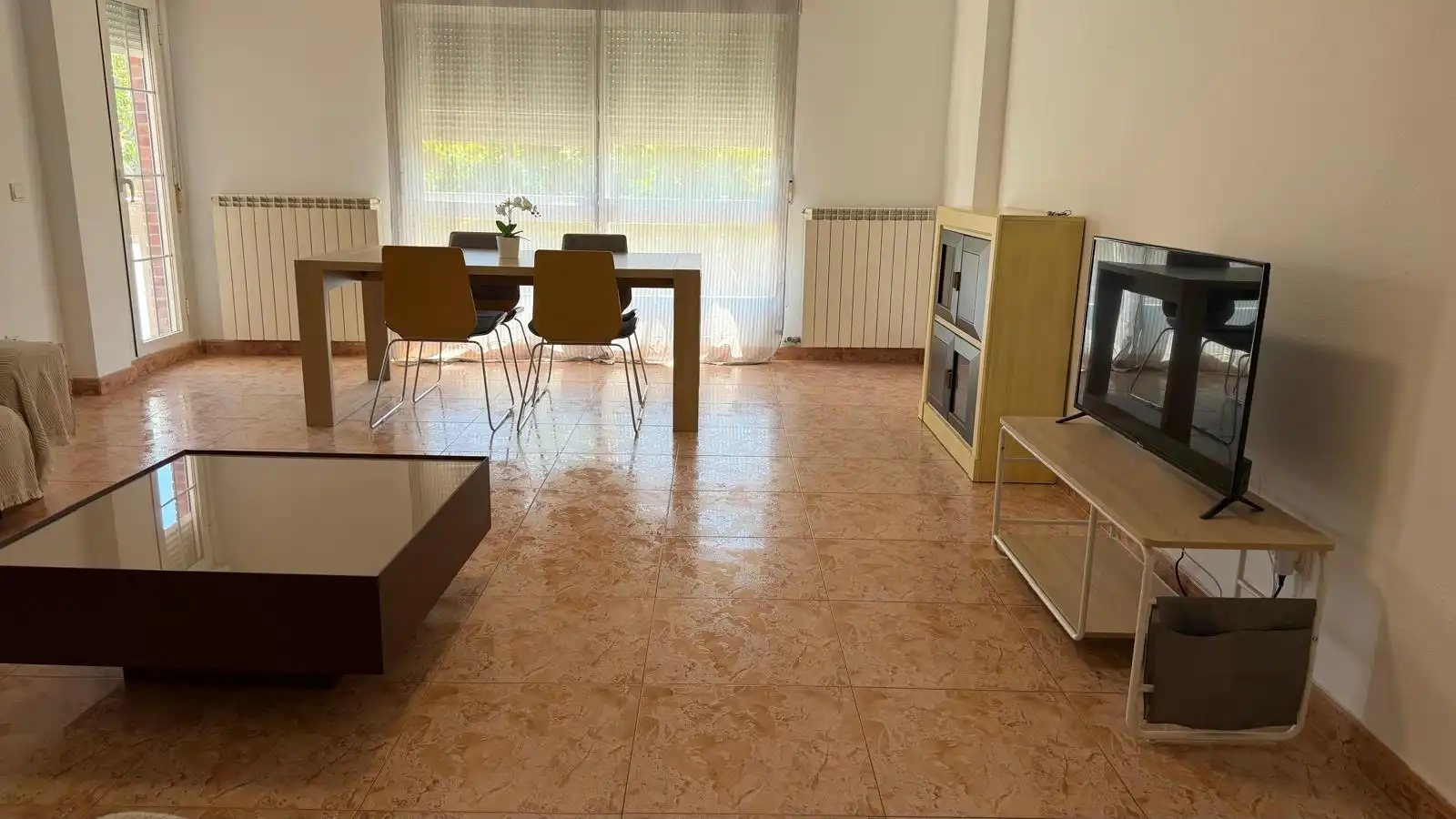 Zimmer 106 m², La Almunia de Doña Godina