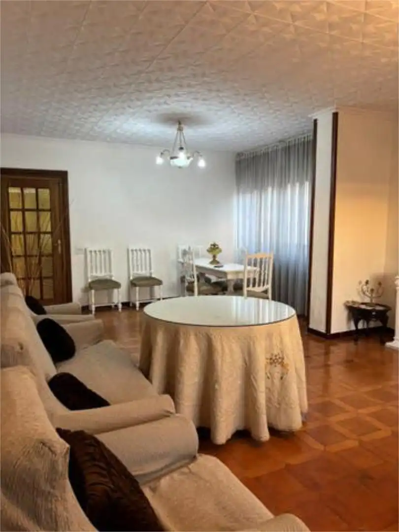 Piso de 120 m² en Villanueva del Arzobispo