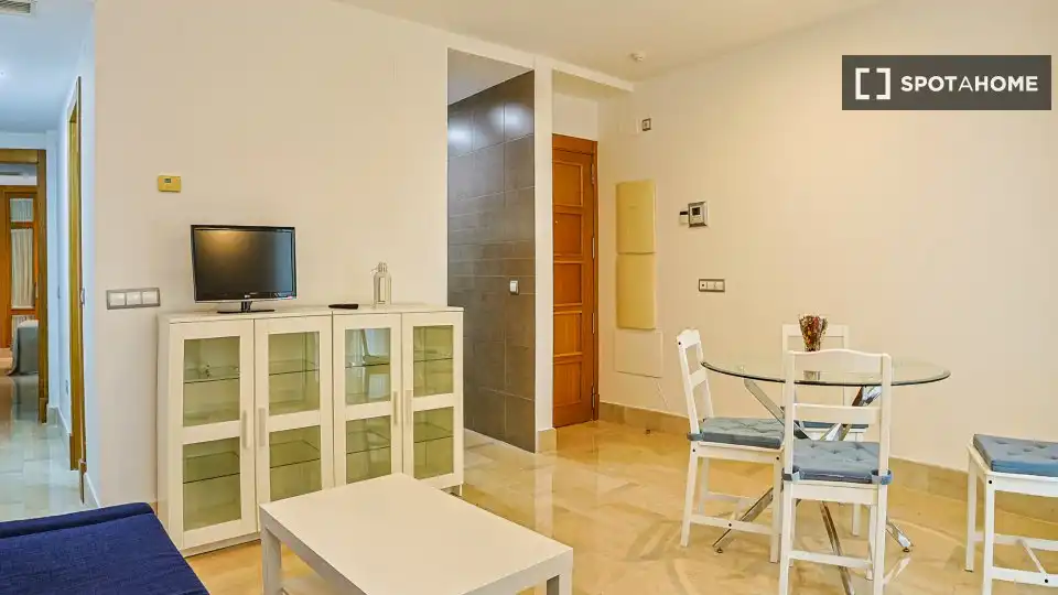 Habitación 76 m², Sevilla