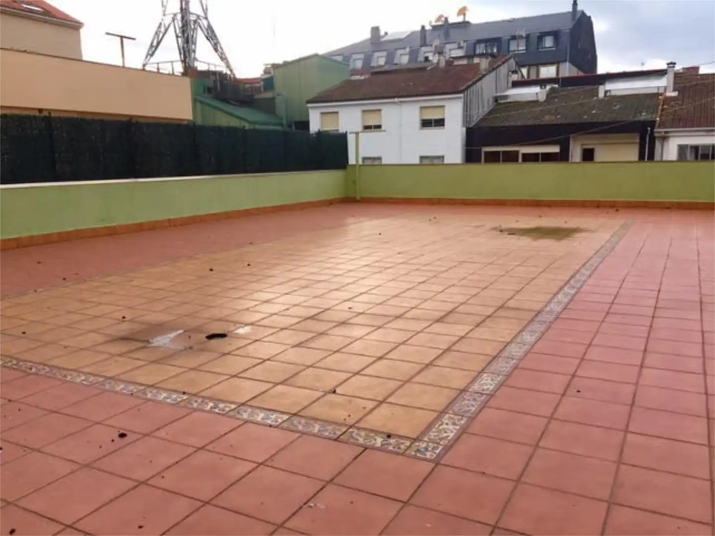 Piso de 100 m² en Lalín