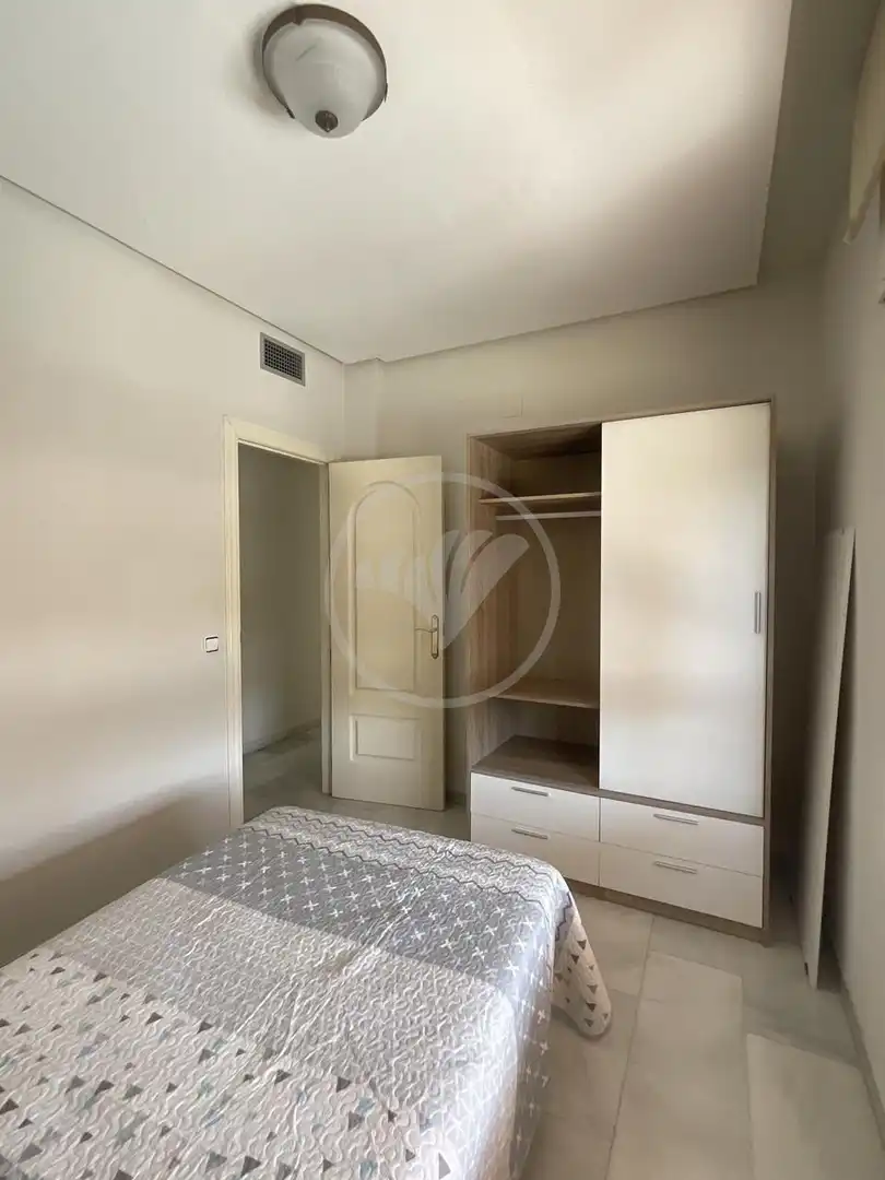 Piso de 100 m² en Linares