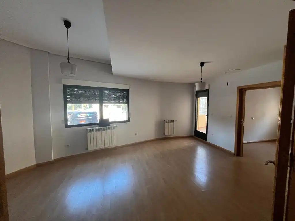 Piso de 260 m² en Albacete