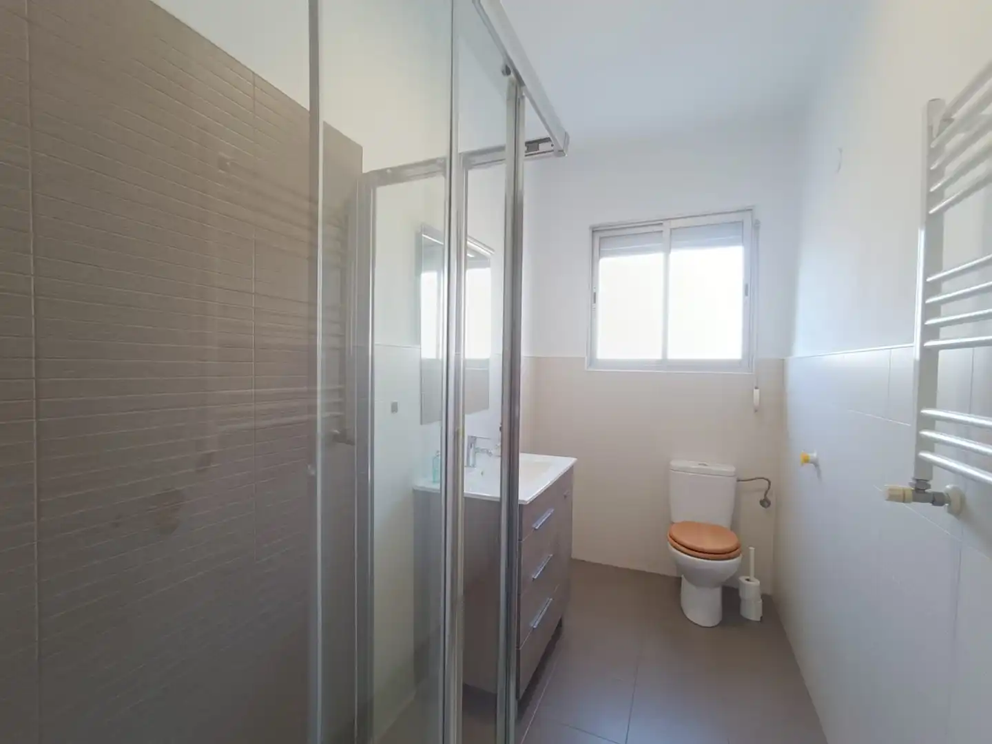 Habitación 100 m², Pamplona