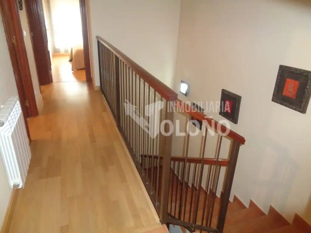 Piso de 140 m² en Anguciana
