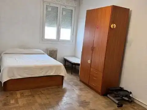 Habitación 90 m², Pamplona