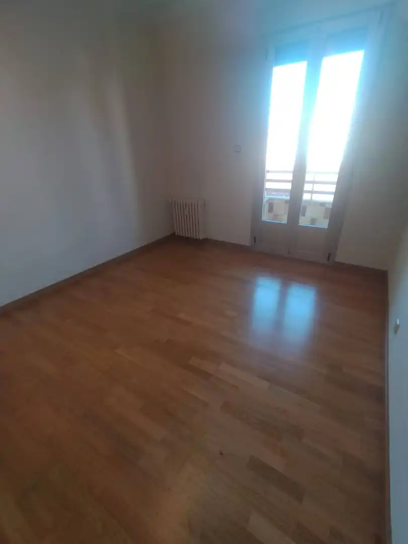 Piso de 81 m² en Ourense