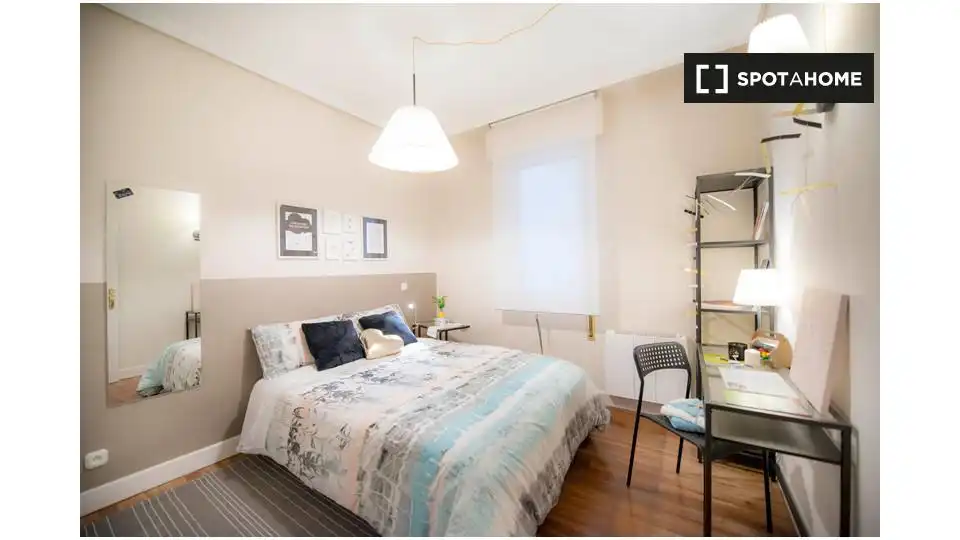 Habitación 81 m², Bilbao