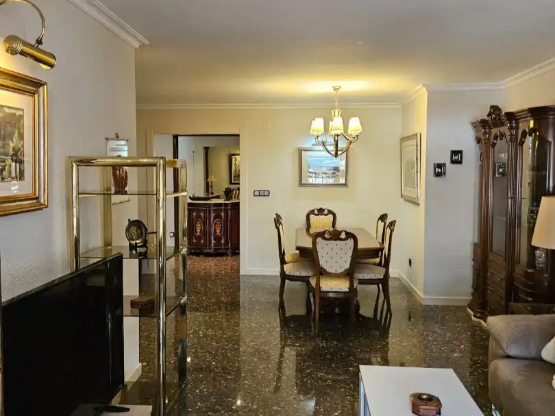Wohnung 146 m² in Alicante
