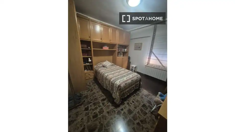 Habitación 200 m², Riba-roja de Túria