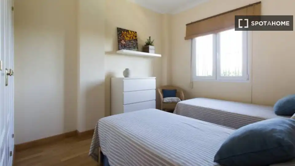 Habitación en alquiler, Almensilla
