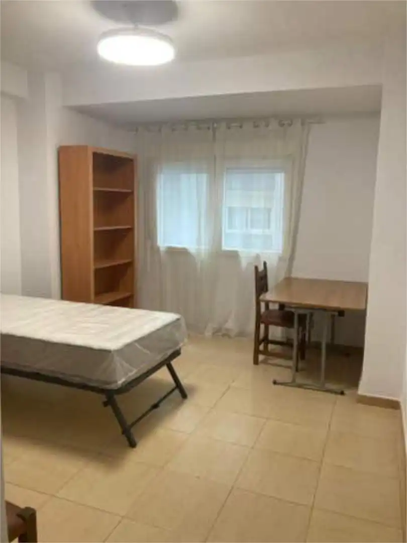 Piso de 80 m² en Granada
