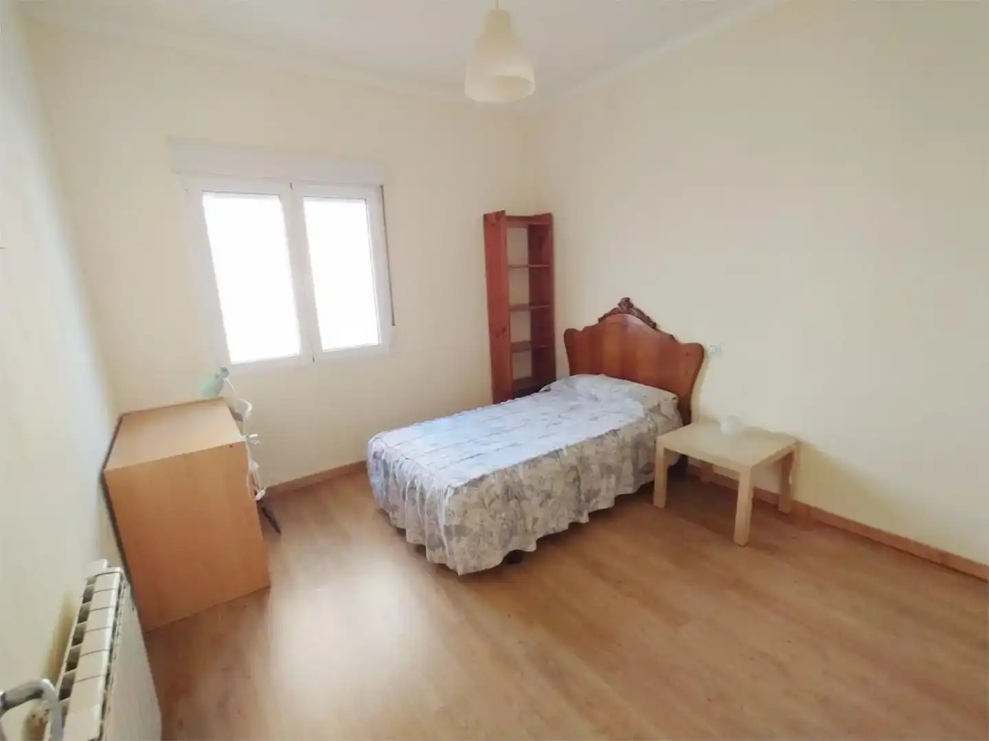 Habitación 80 m², Oviedo