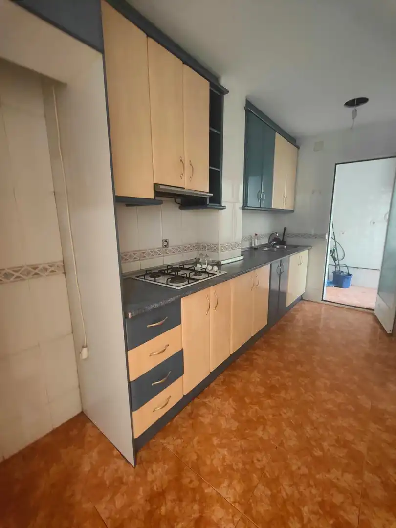 Piso de 89 m² en Gójar