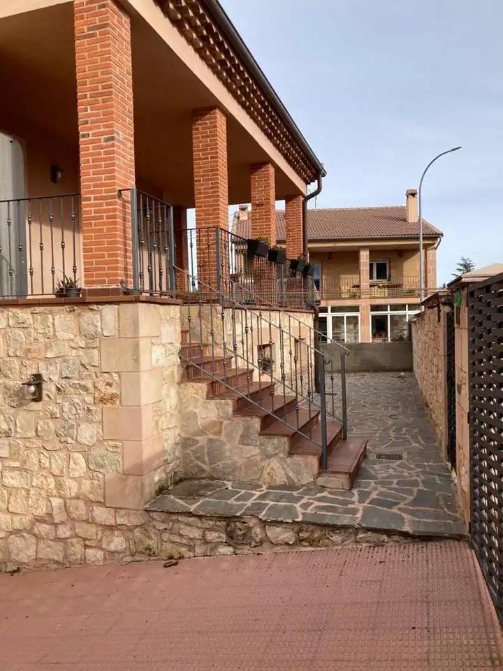 Casa de 270 m² a Prádena