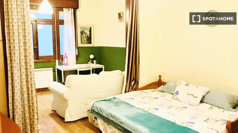 Habitación 104 m², Vigo