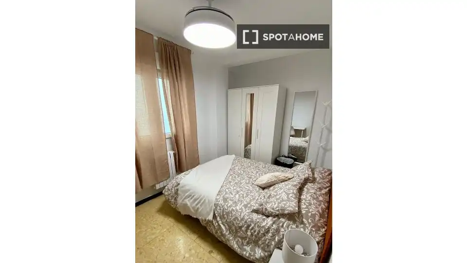 Habitación 106 m², Zaragoza