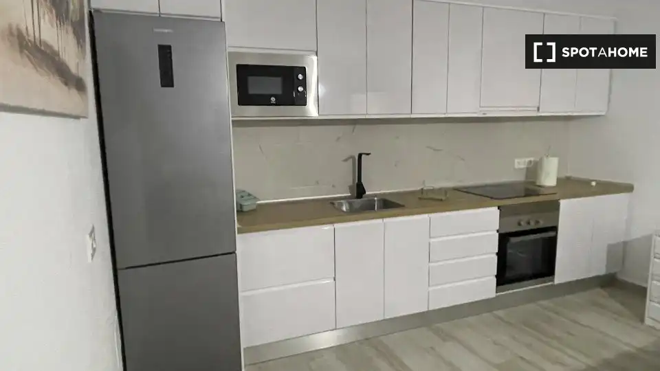 Habitación 81 m², Murcia