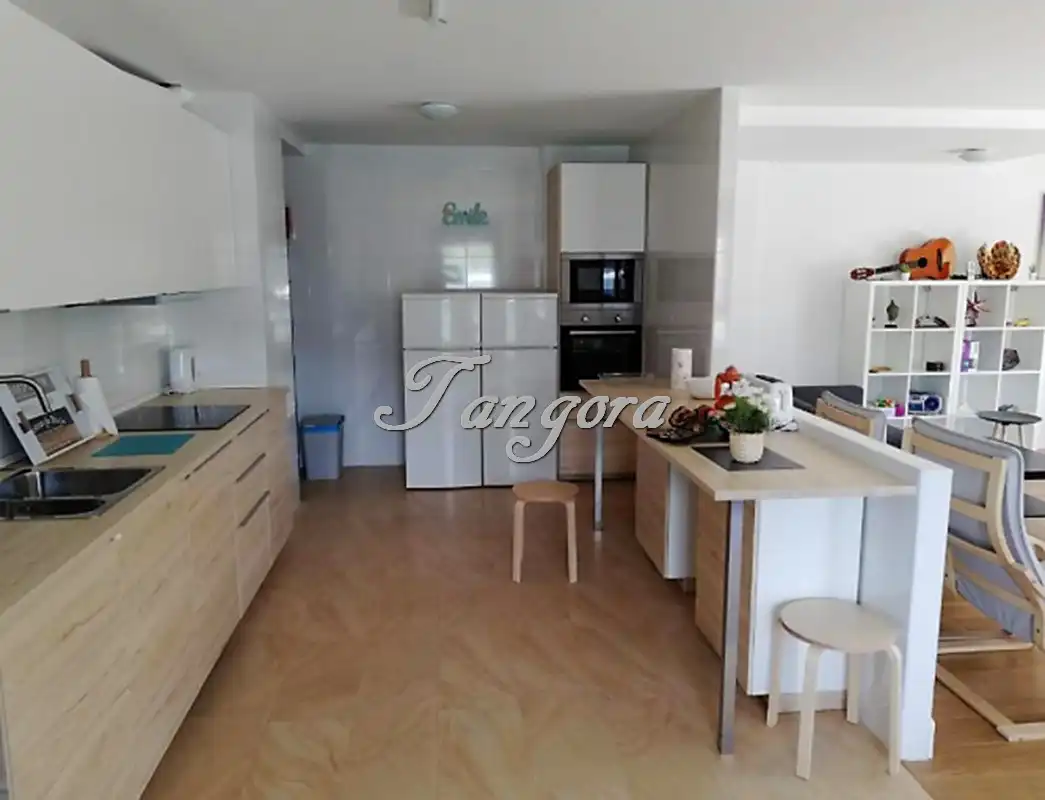 Piso de 300 m² en Mendata