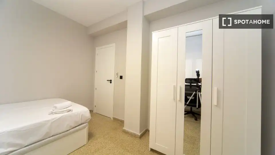 Habitación 138 m², Granada