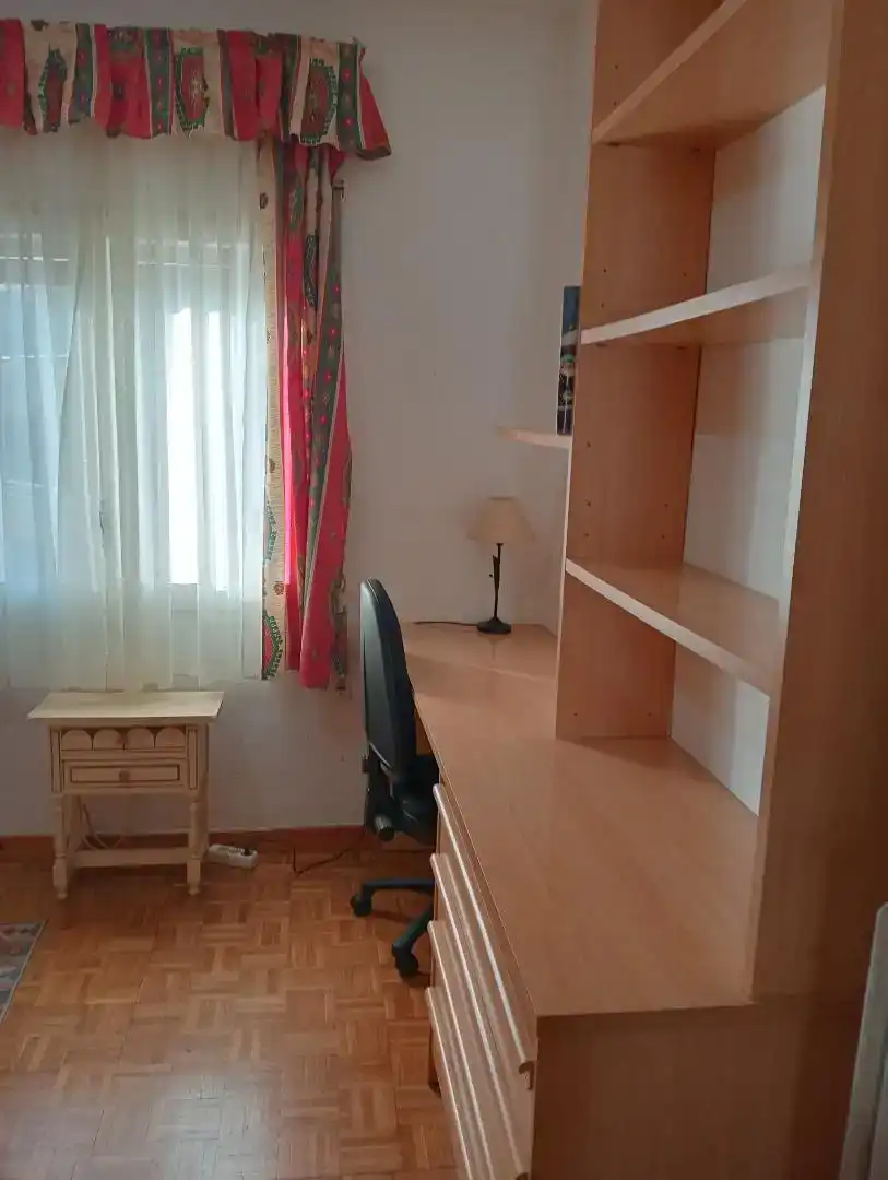 Habitación 100 m², Jaca