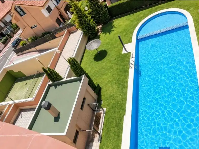 Habitación 400 m², Valladolid