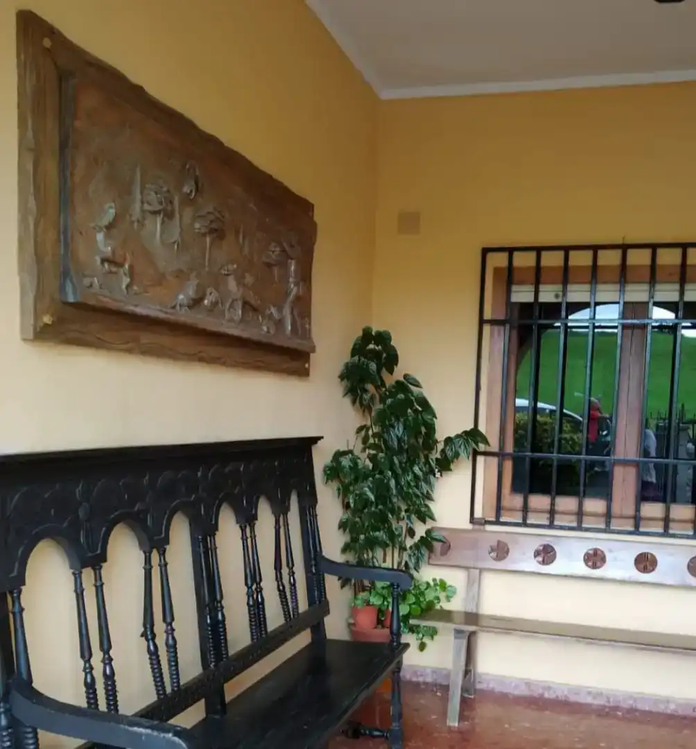Casa de 100 m² en Salas